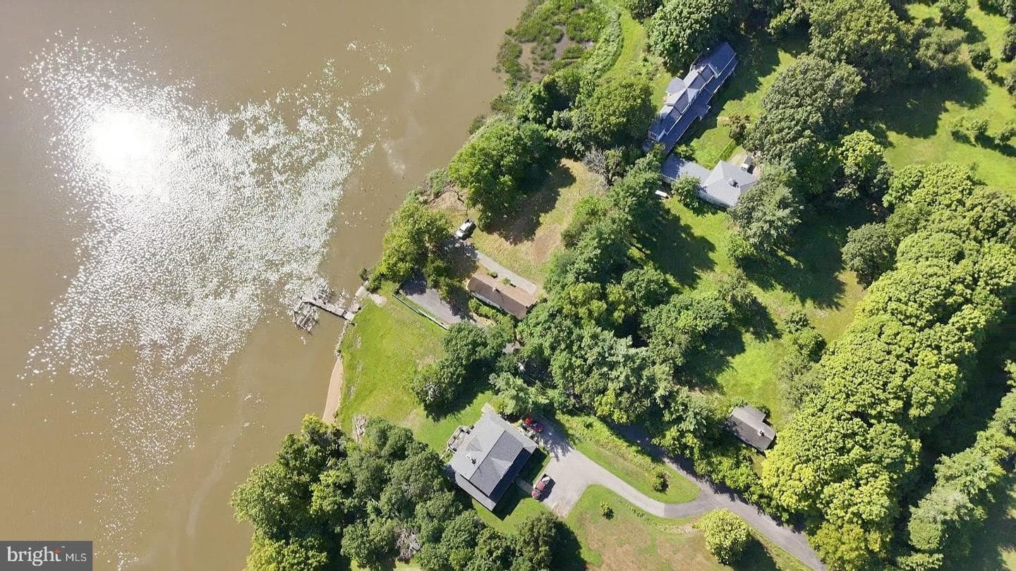 17501 Watershed Drive photo 40