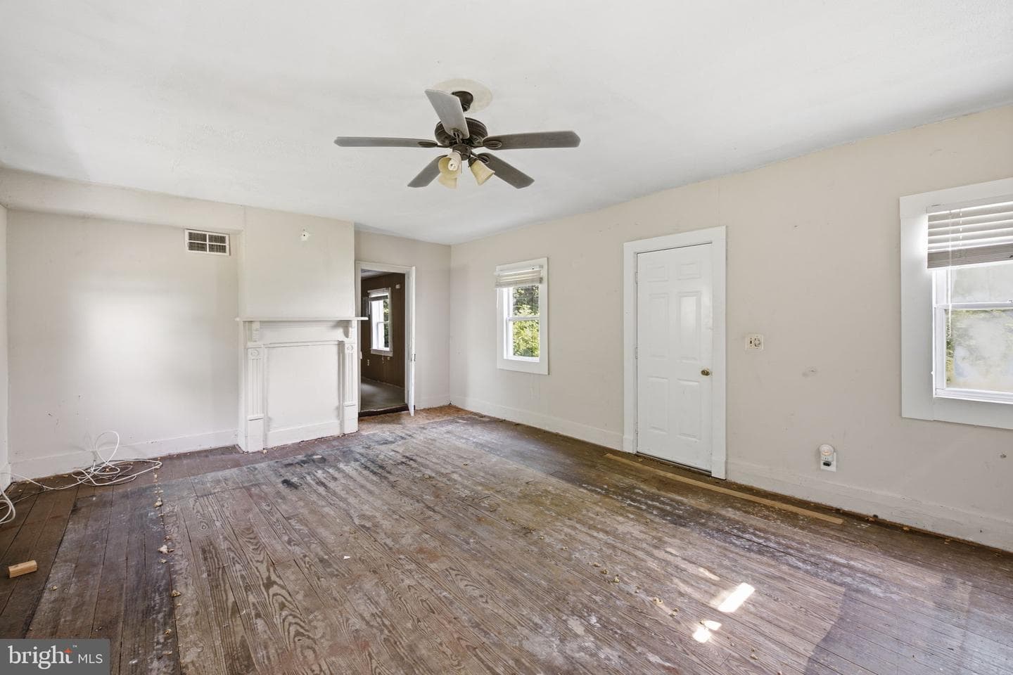 17501 Watershed Drive photo 8