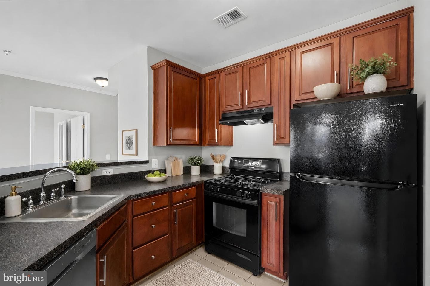 15620 Everglade #305 photo 14