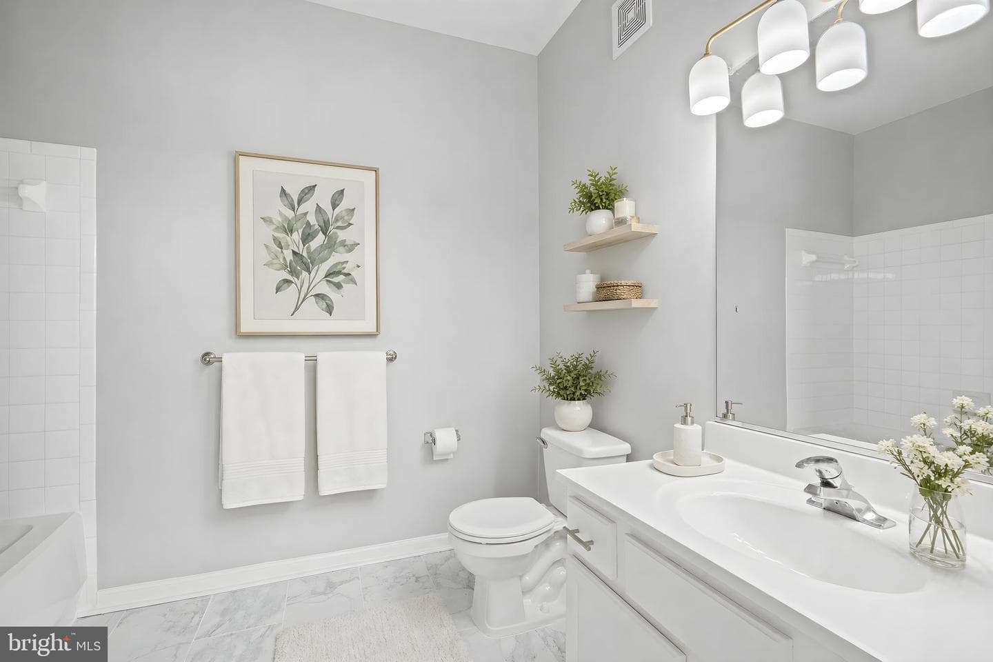 15620 Everglade #305 photo 9