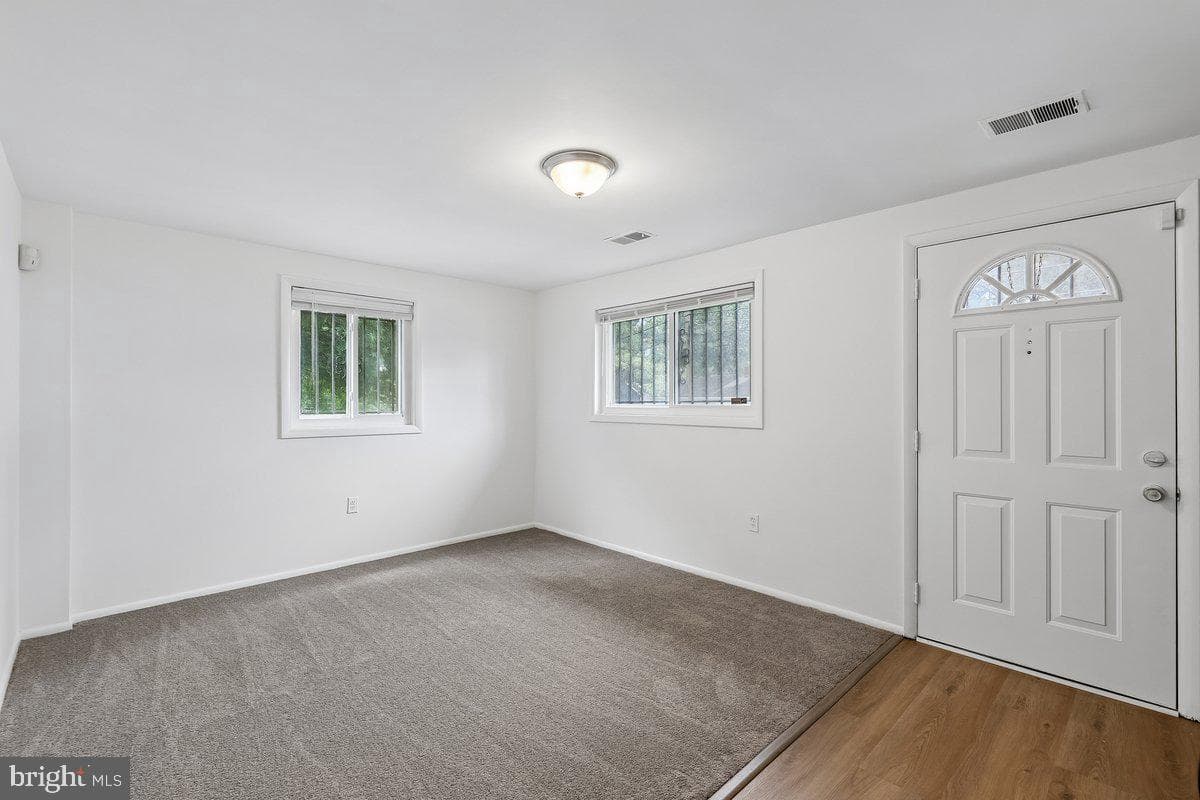 605 Hedgeleaf Avenue photo 5