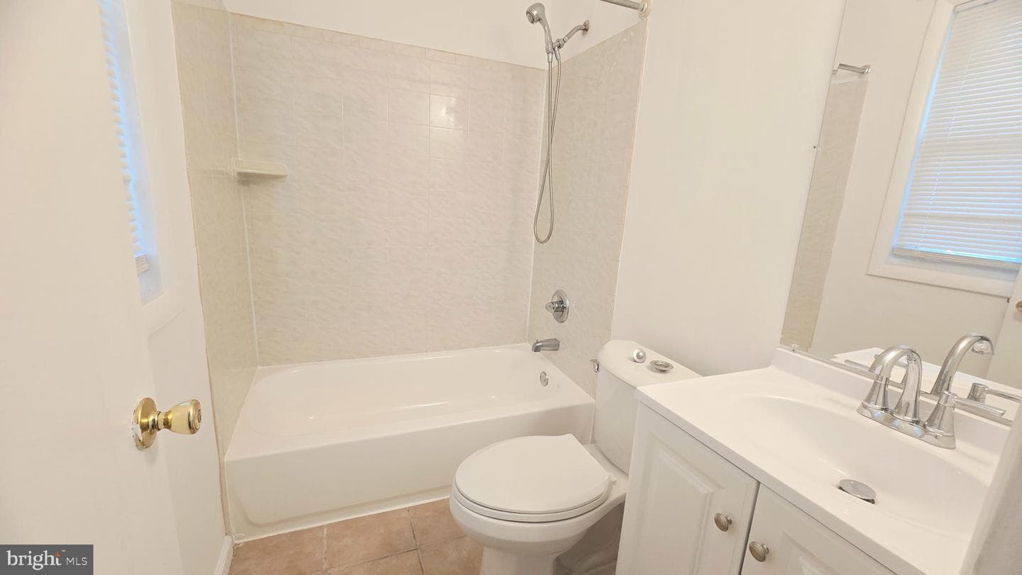 5208 Edgewood Road photo 24