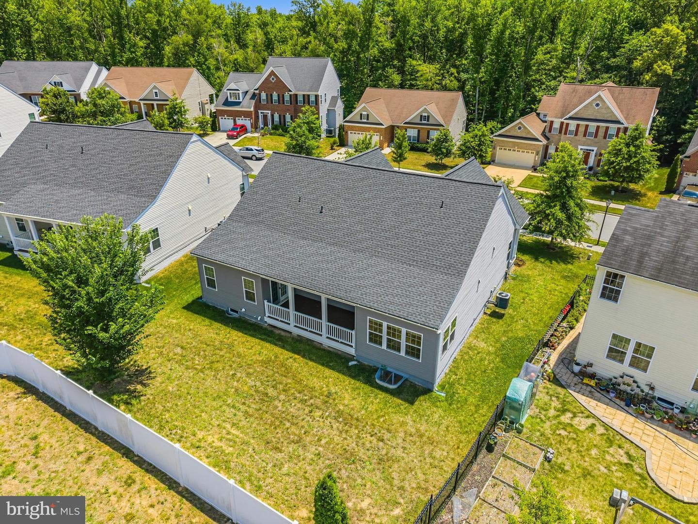 9411 Piaffe Circle photo 29