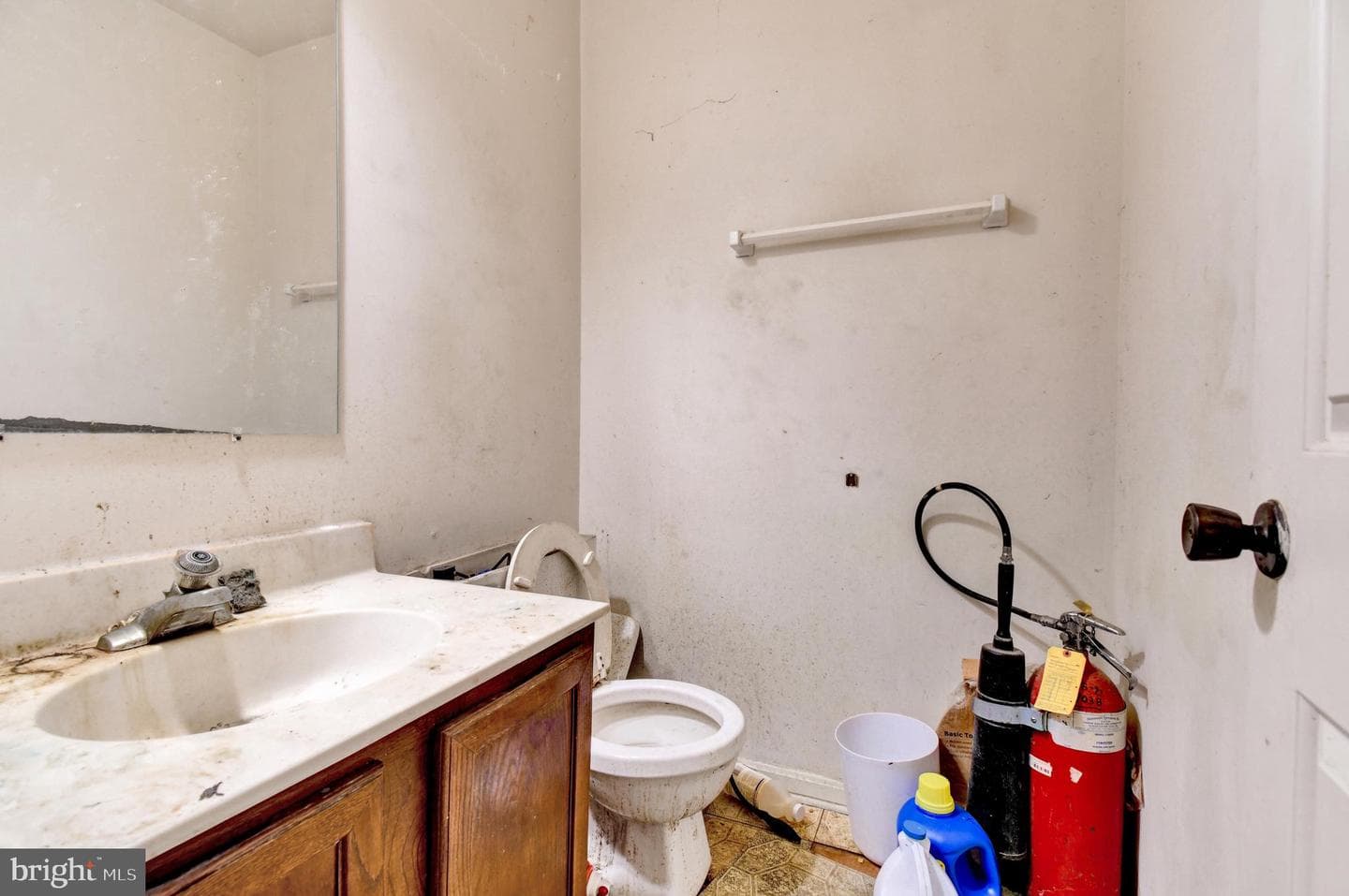 7111 Forbes Boulevard photo 13