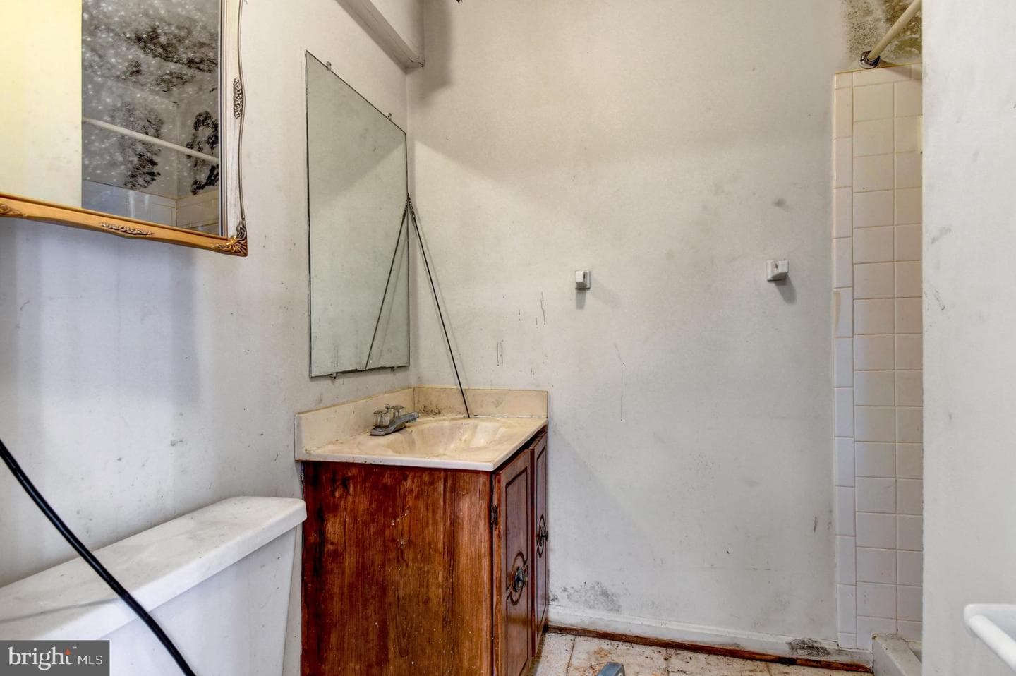 7111 Forbes Boulevard photo 26