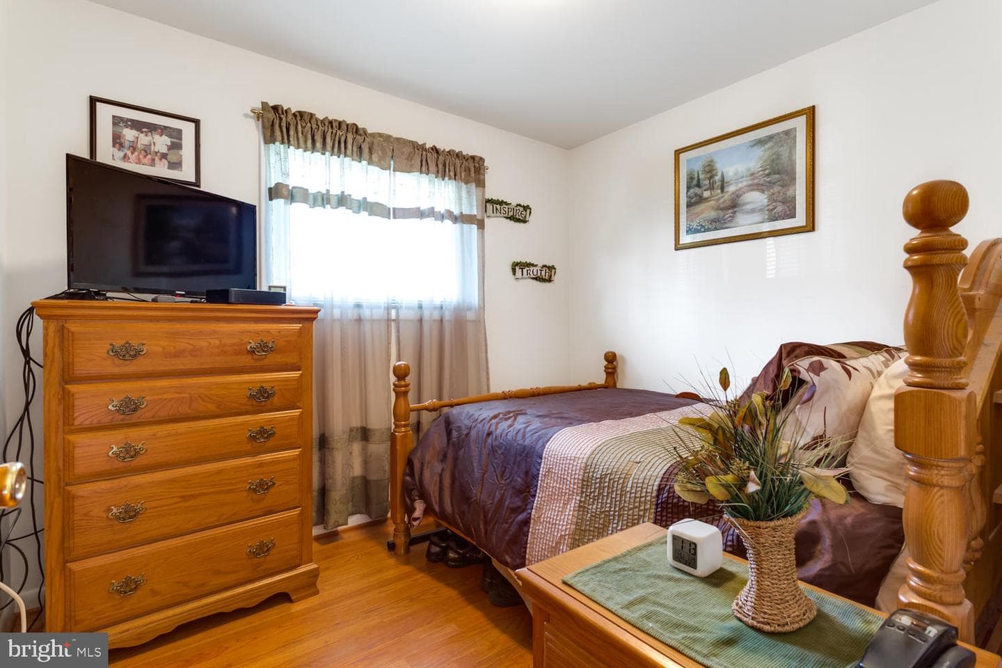 5528 Helmont Drive photo 13