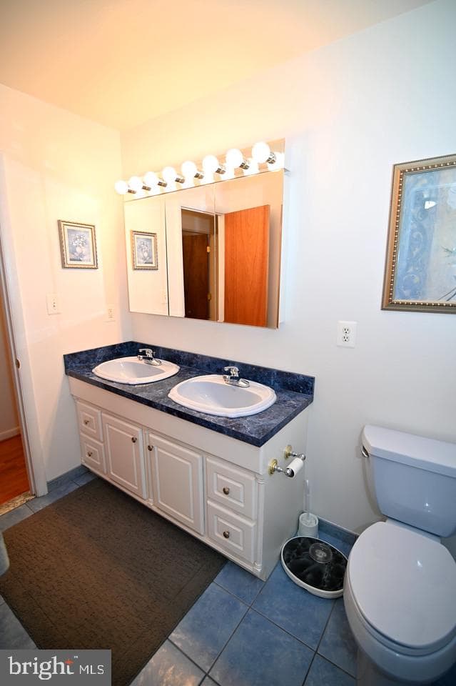 5528 Helmont Drive photo 34