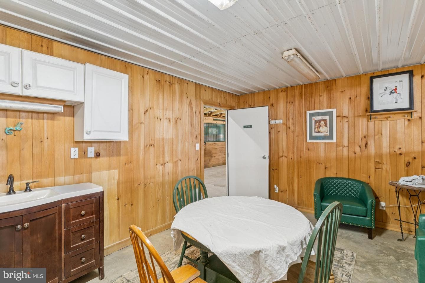 15104 Gardner Road photo 9