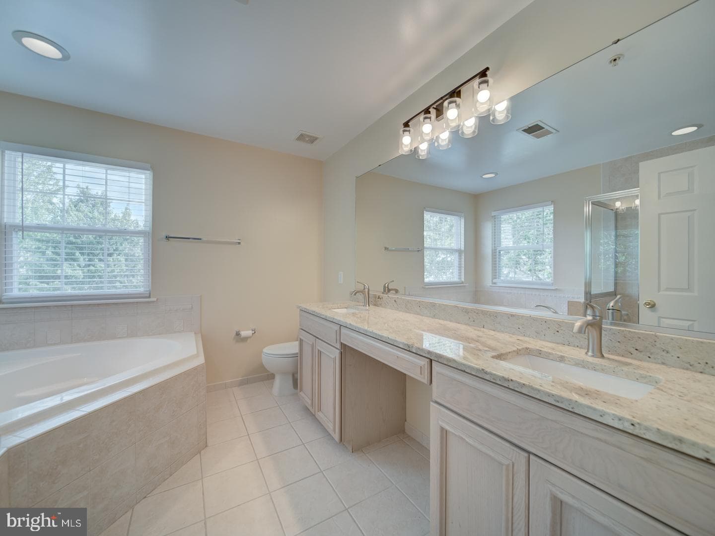 17305 Summerwood Lane photo 32