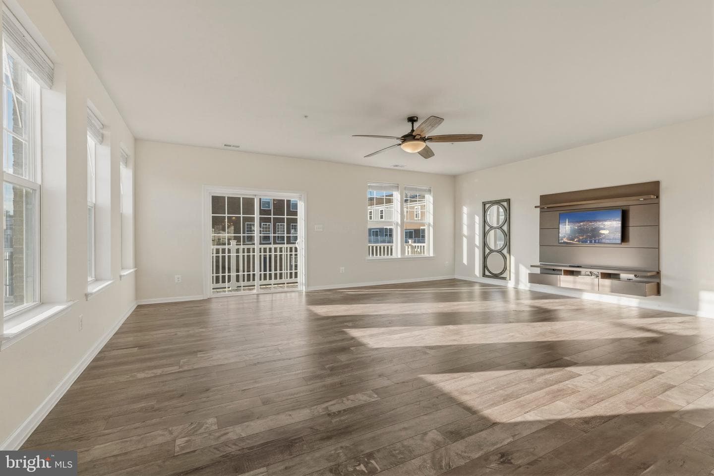 9602 Tealbriar Drive photo 7
