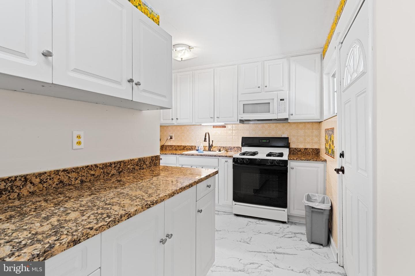905 Lindsay Road photo 25