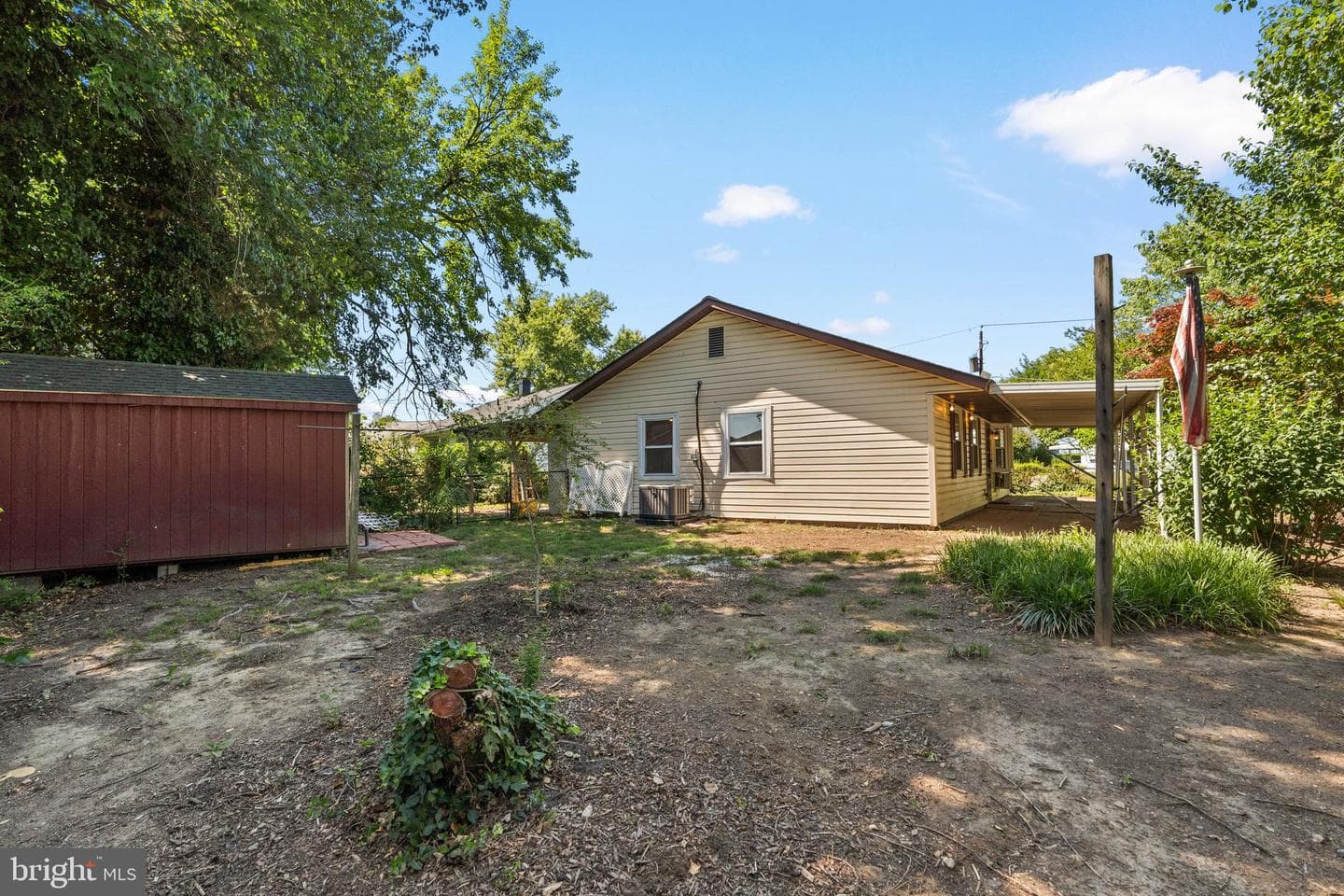 905 Lindsay Road photo 44