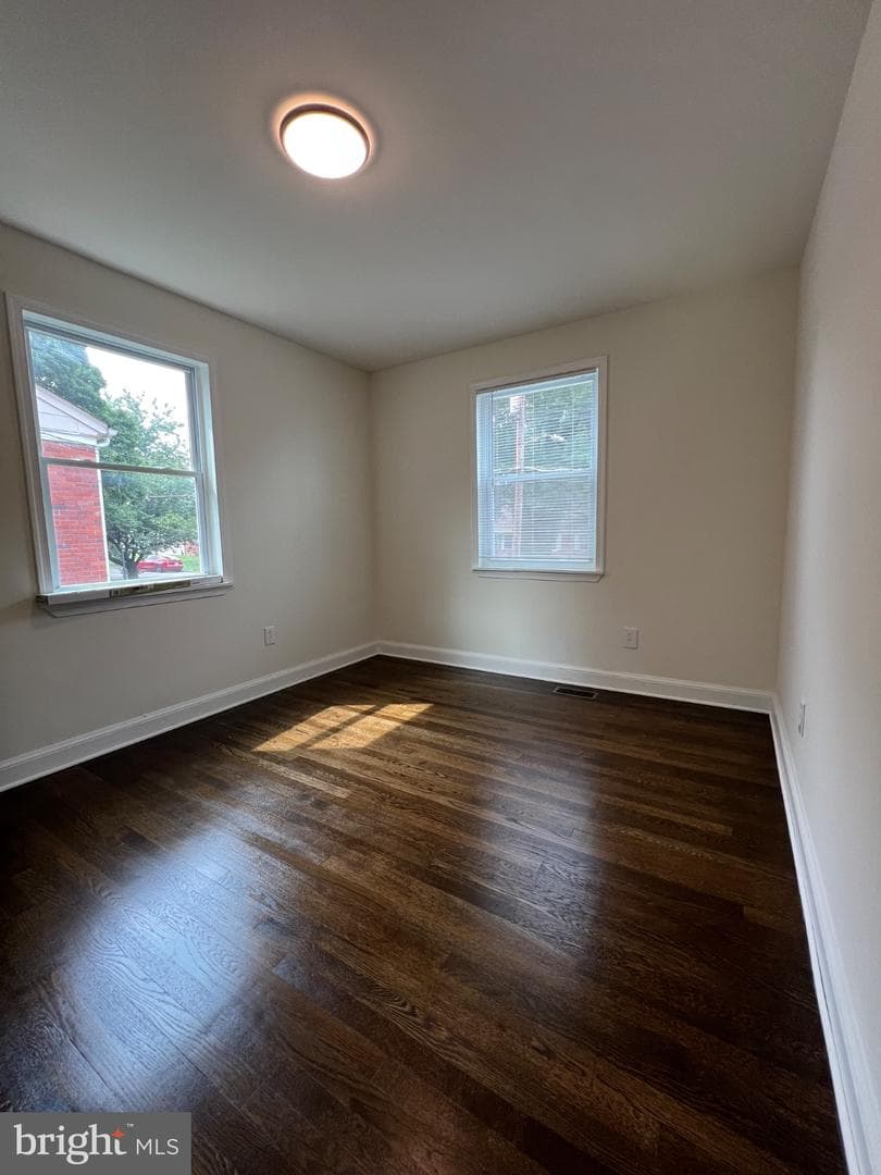 3420 25th Avenue photo 6