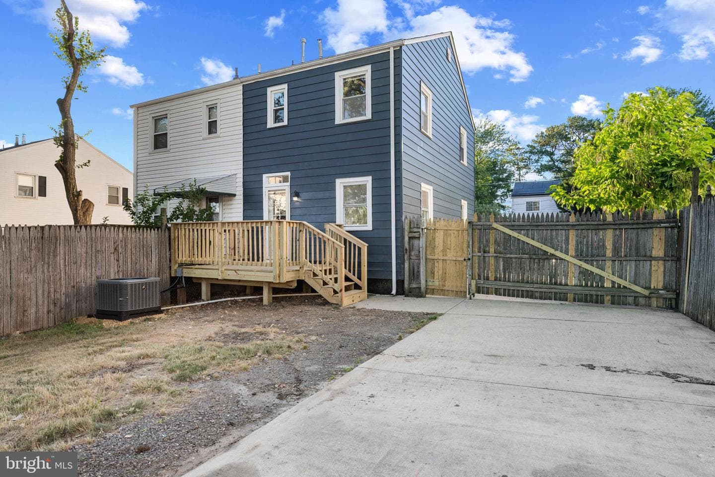 7215 E Lombard Street photo 24