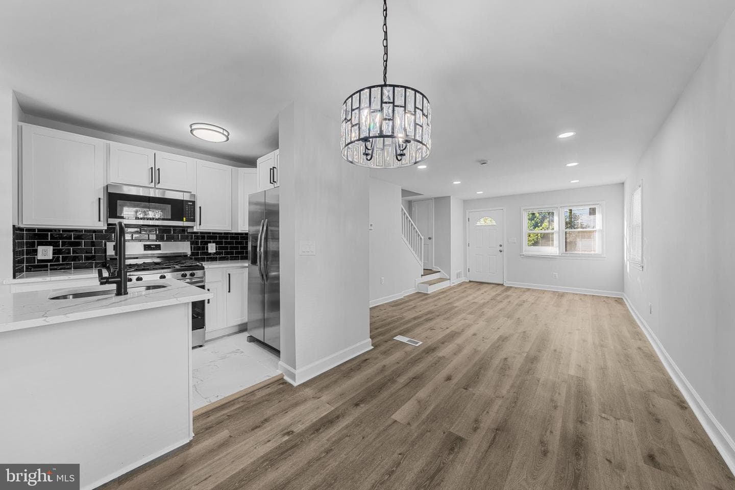 7215 E Lombard Street photo 8