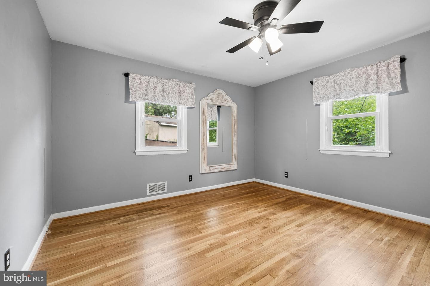 5903 Berwyn photo 14