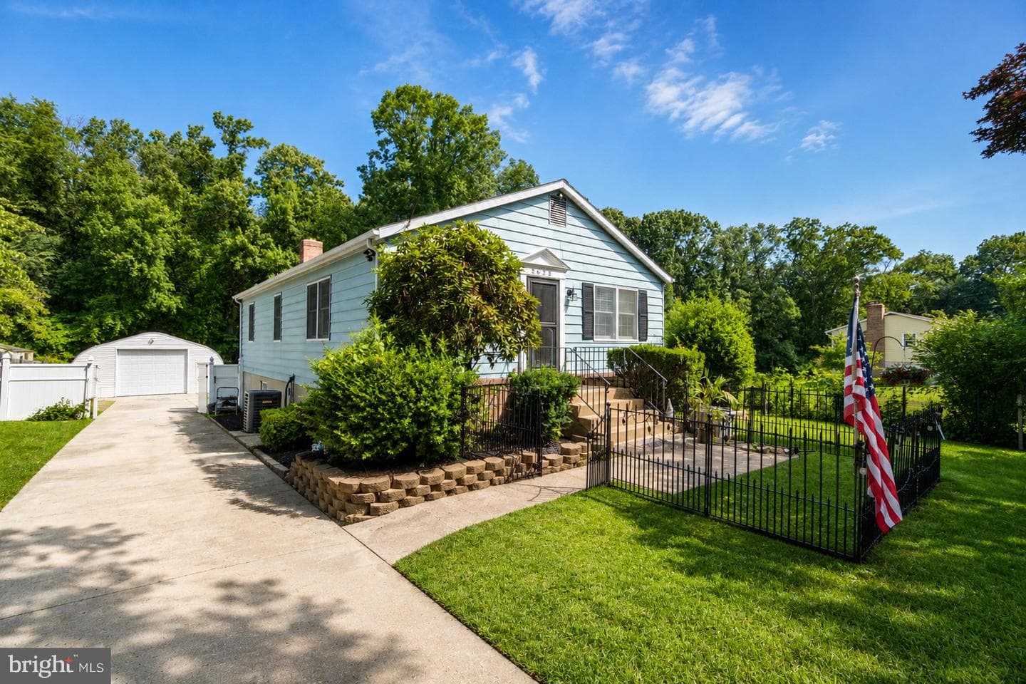8623 Park Avenue photo 1