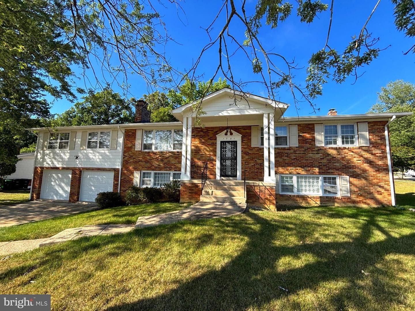 1701 Rhodesia Avenue photo 4