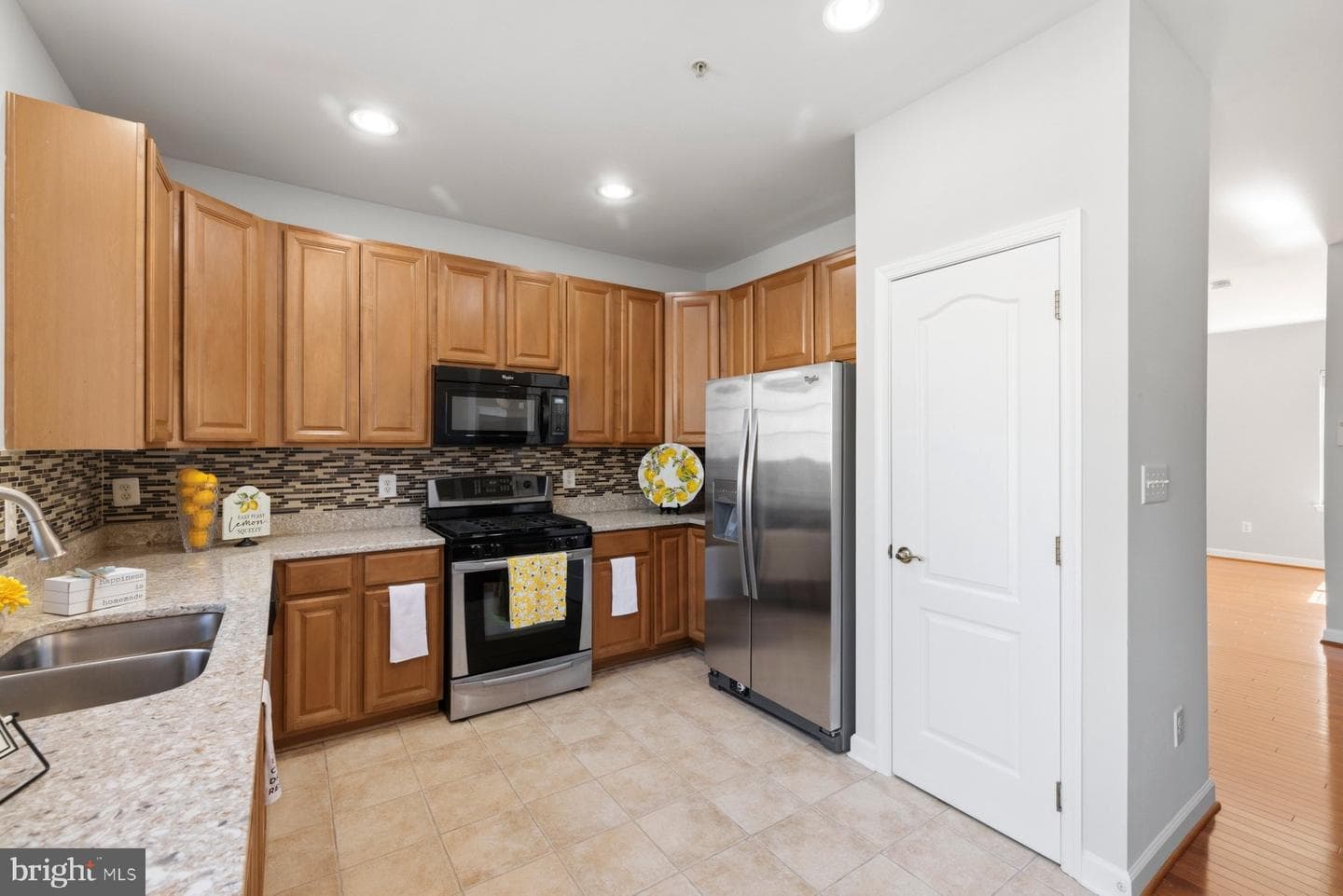 4210 Talmadge Circle photo 13