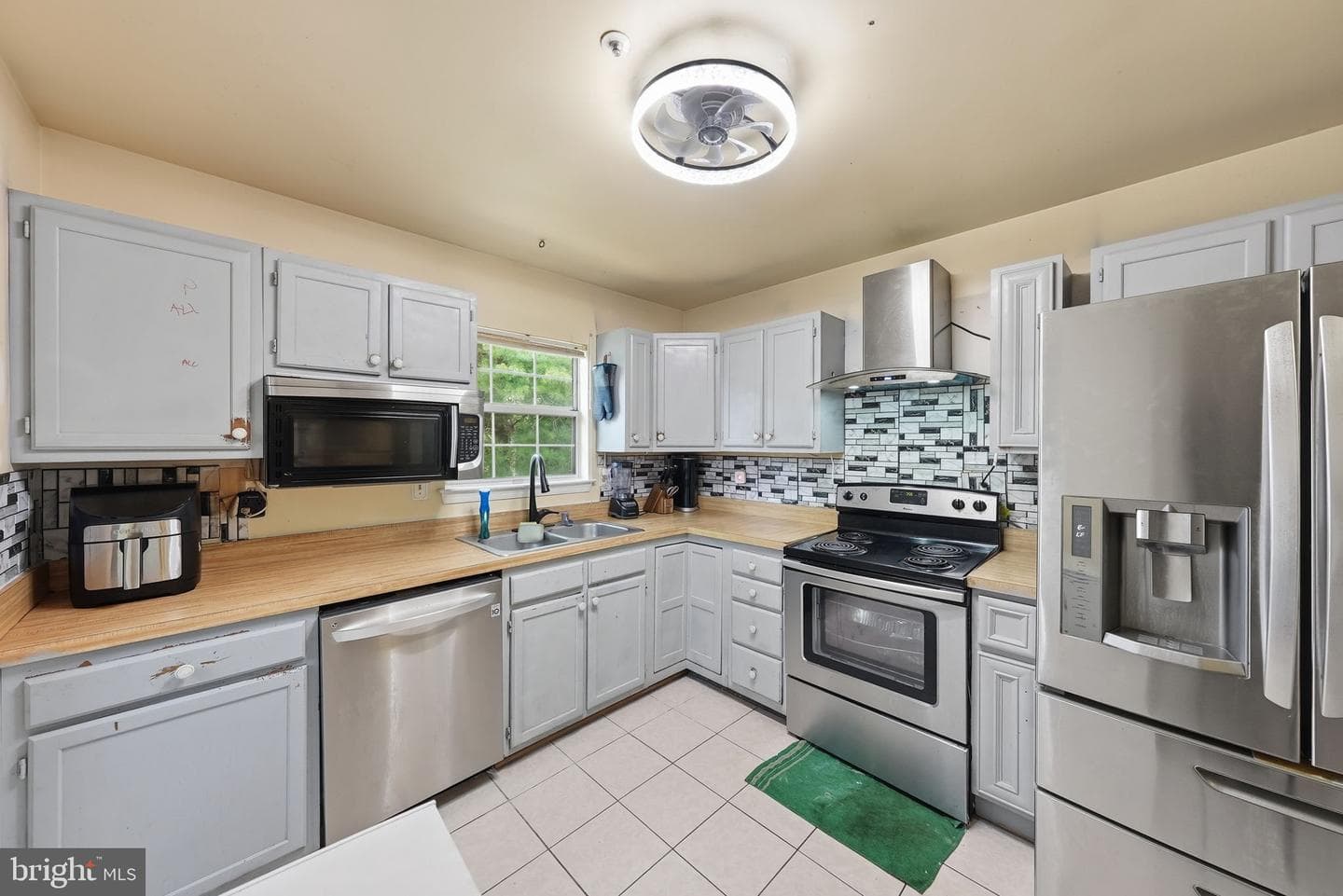 12471 Old Colony Drive photo 4