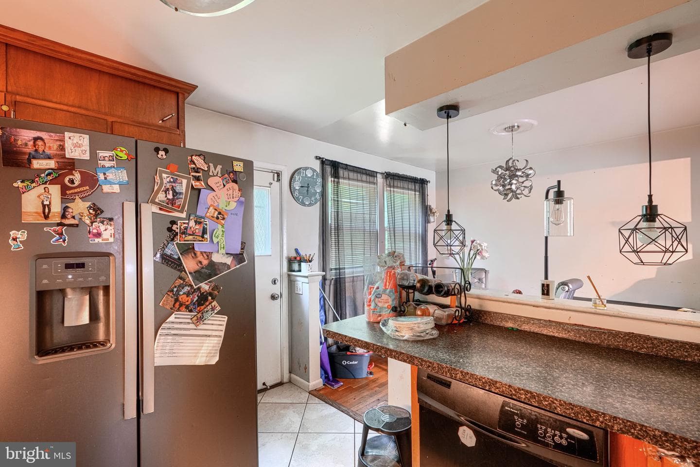1810 Hollydale Road photo 5