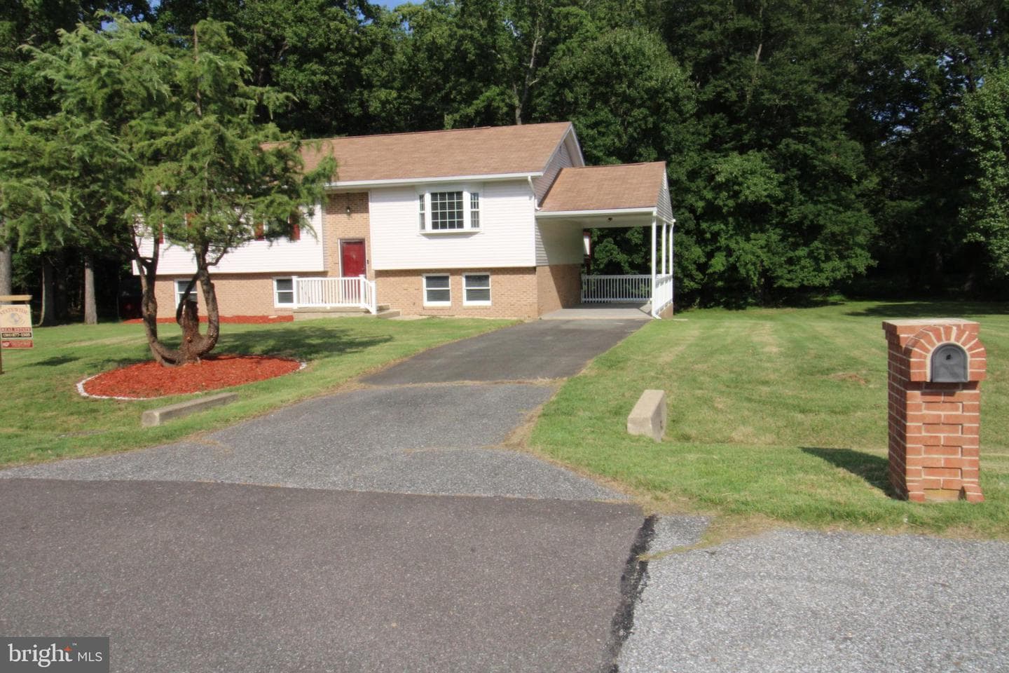 7100 Victoria Place photo 50