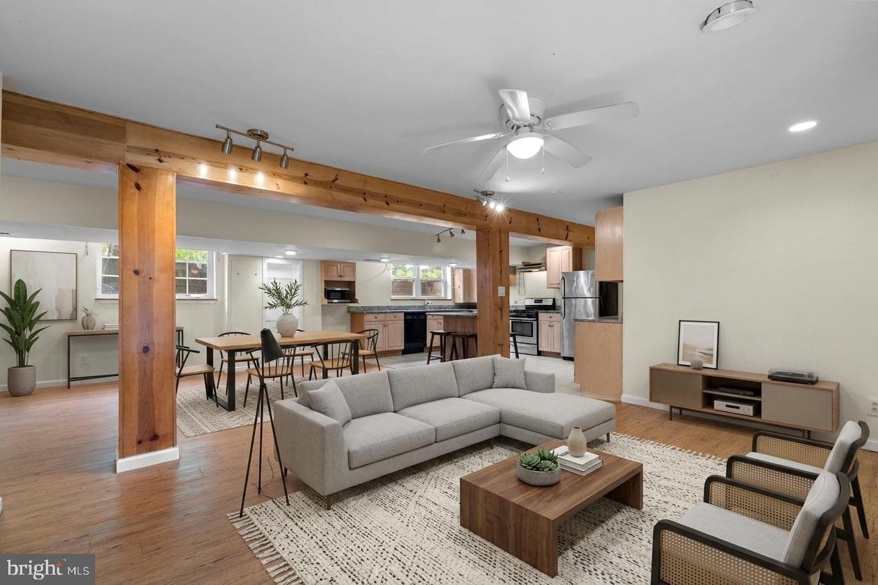 11503 Chantilly Lane photo 32