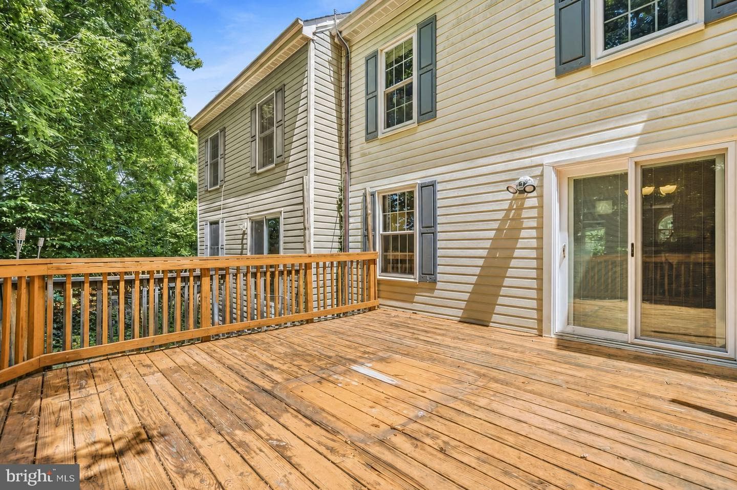 732 Streamside Drive photo 27