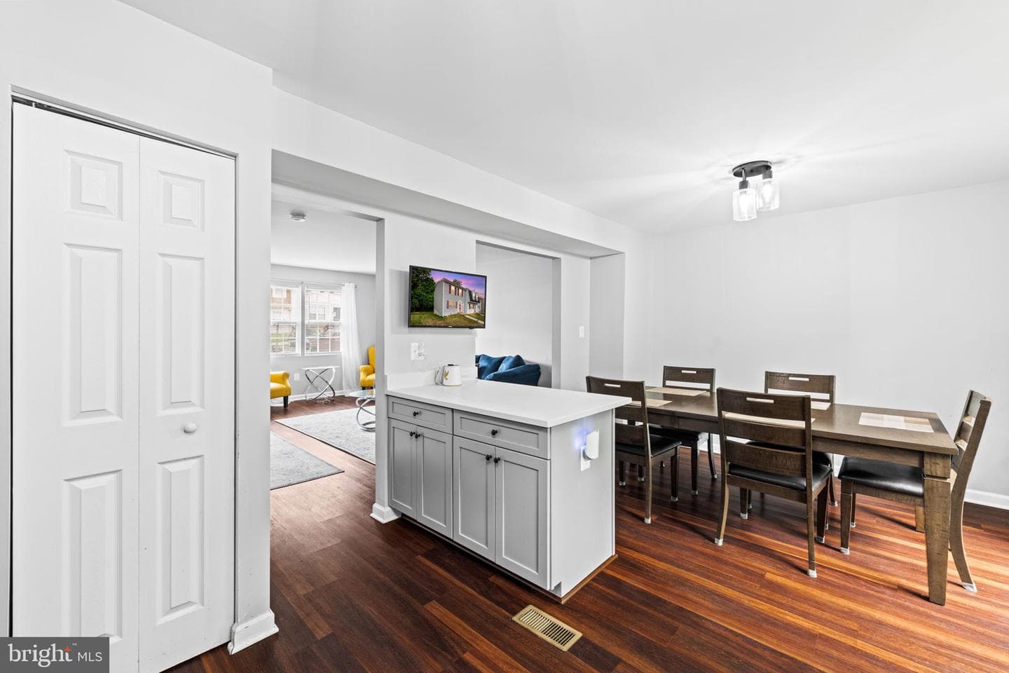 5939 Applegarth Place photo 19