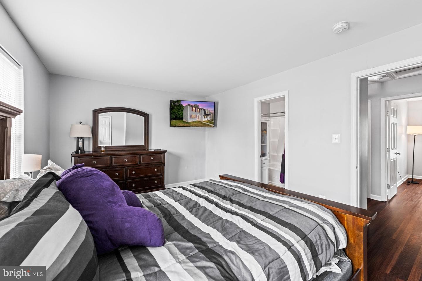 5939 Applegarth Place photo 32
