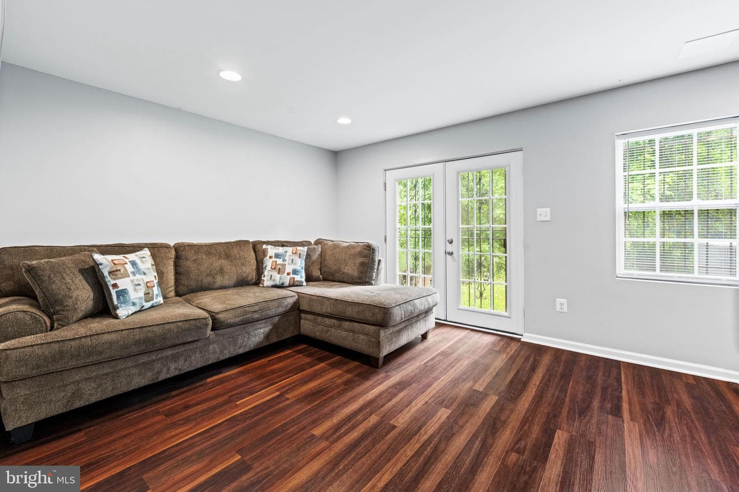 5939 Applegarth Place photo 34