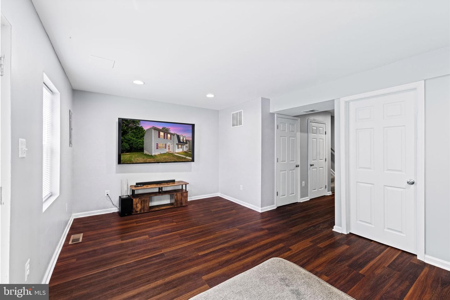 5939 Applegarth Place photo 36