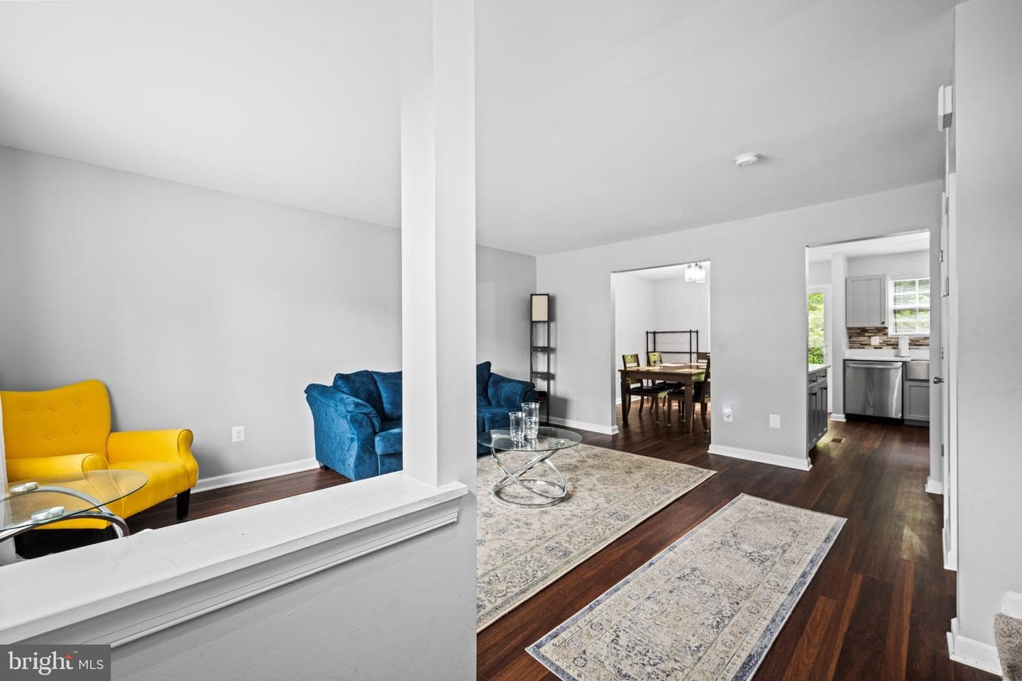 5939 Applegarth Place photo 4