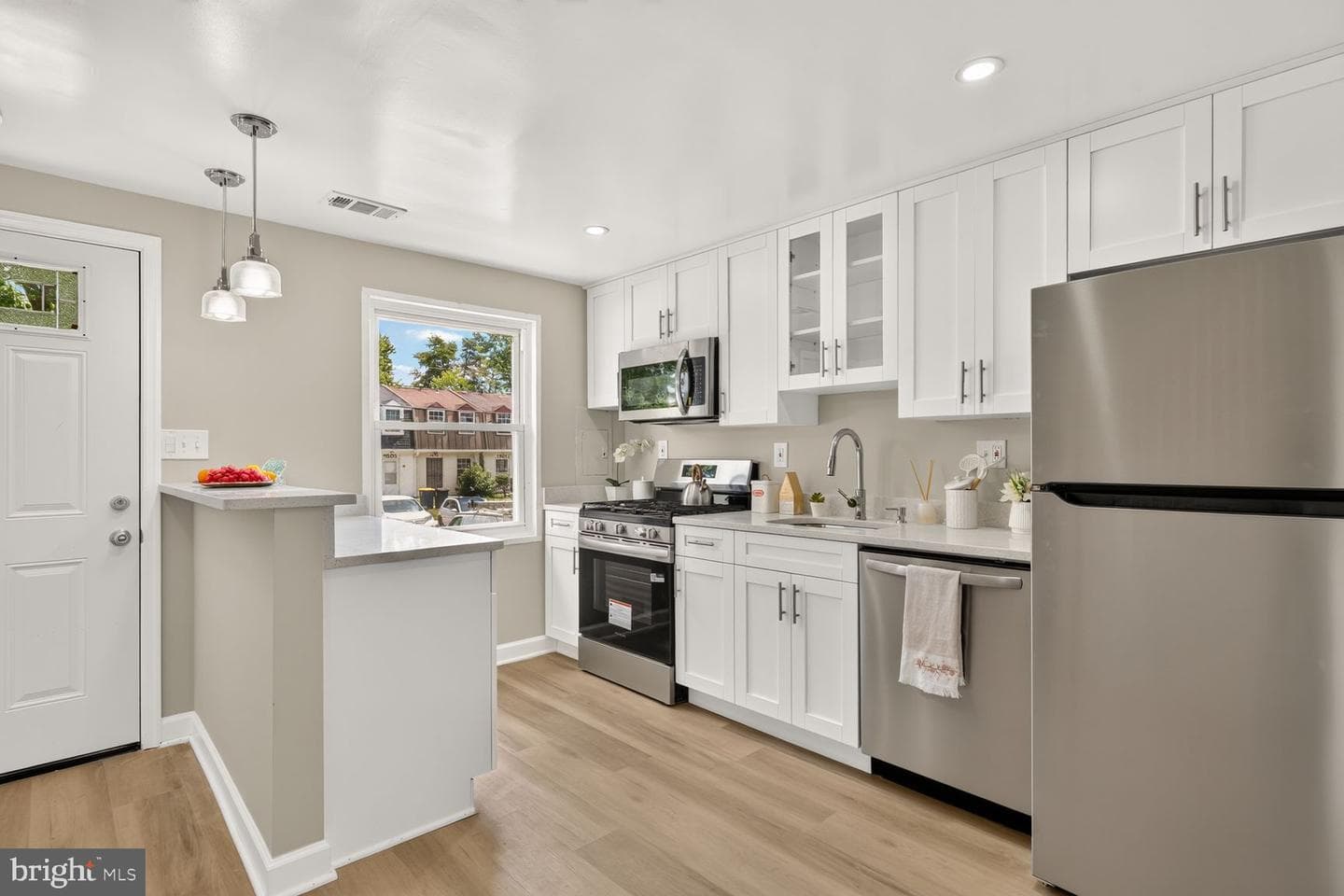 1800 Village Green Drive #d-96 photo 4
