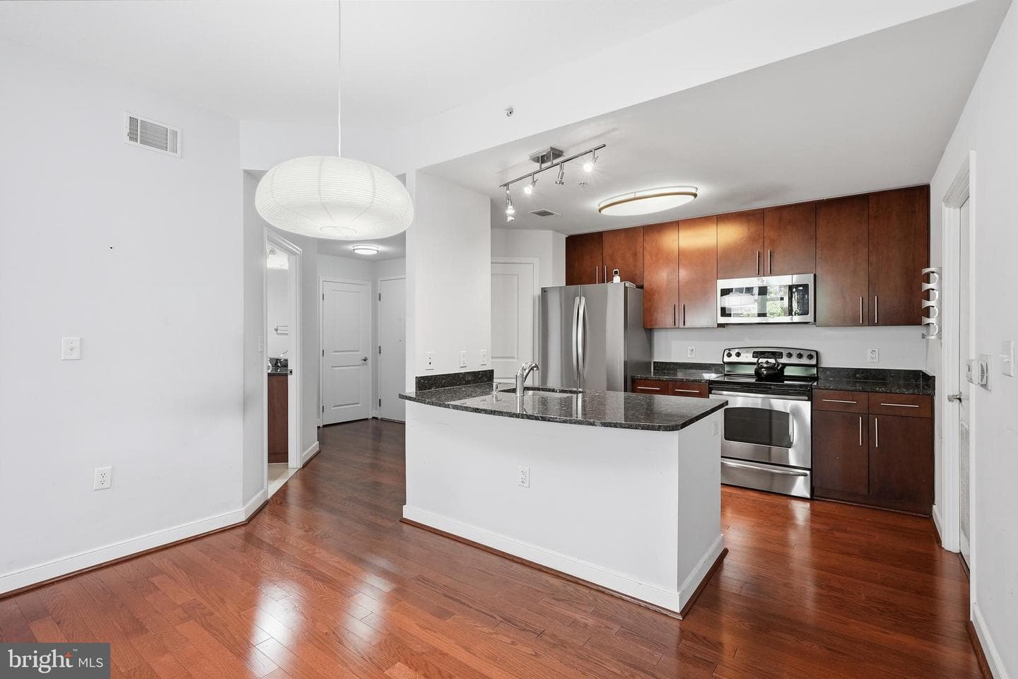 157 Fleet Street #304 photo 3