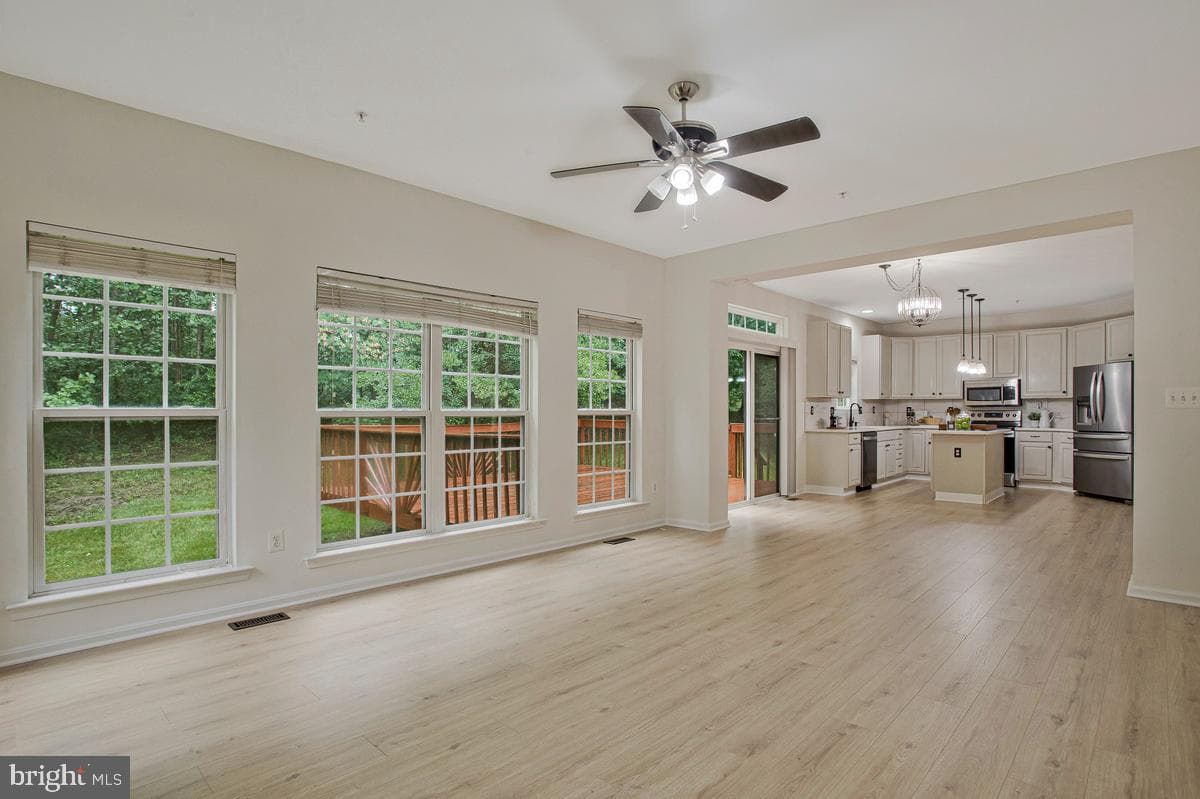 5209 Devonport Court photo 23