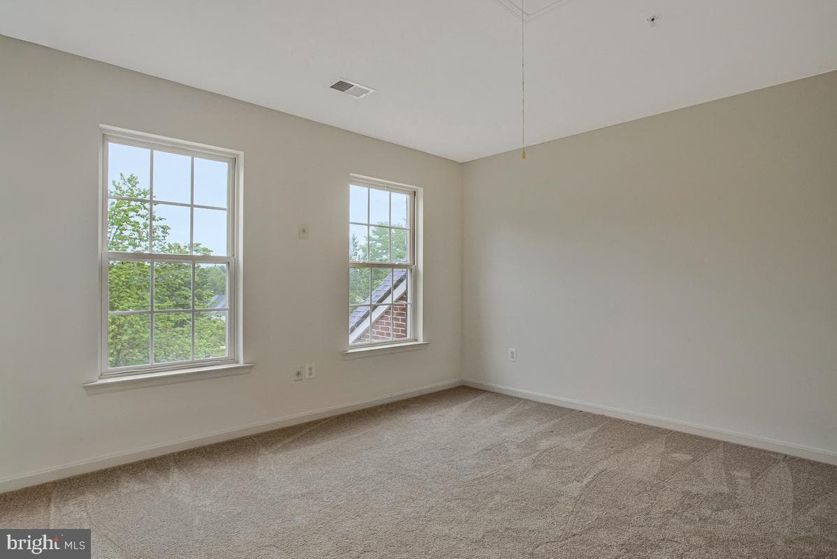 5209 Devonport Court photo 33