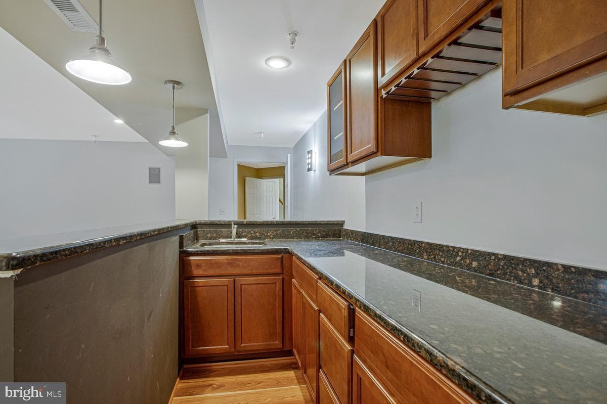 5209 Devonport Court photo 52