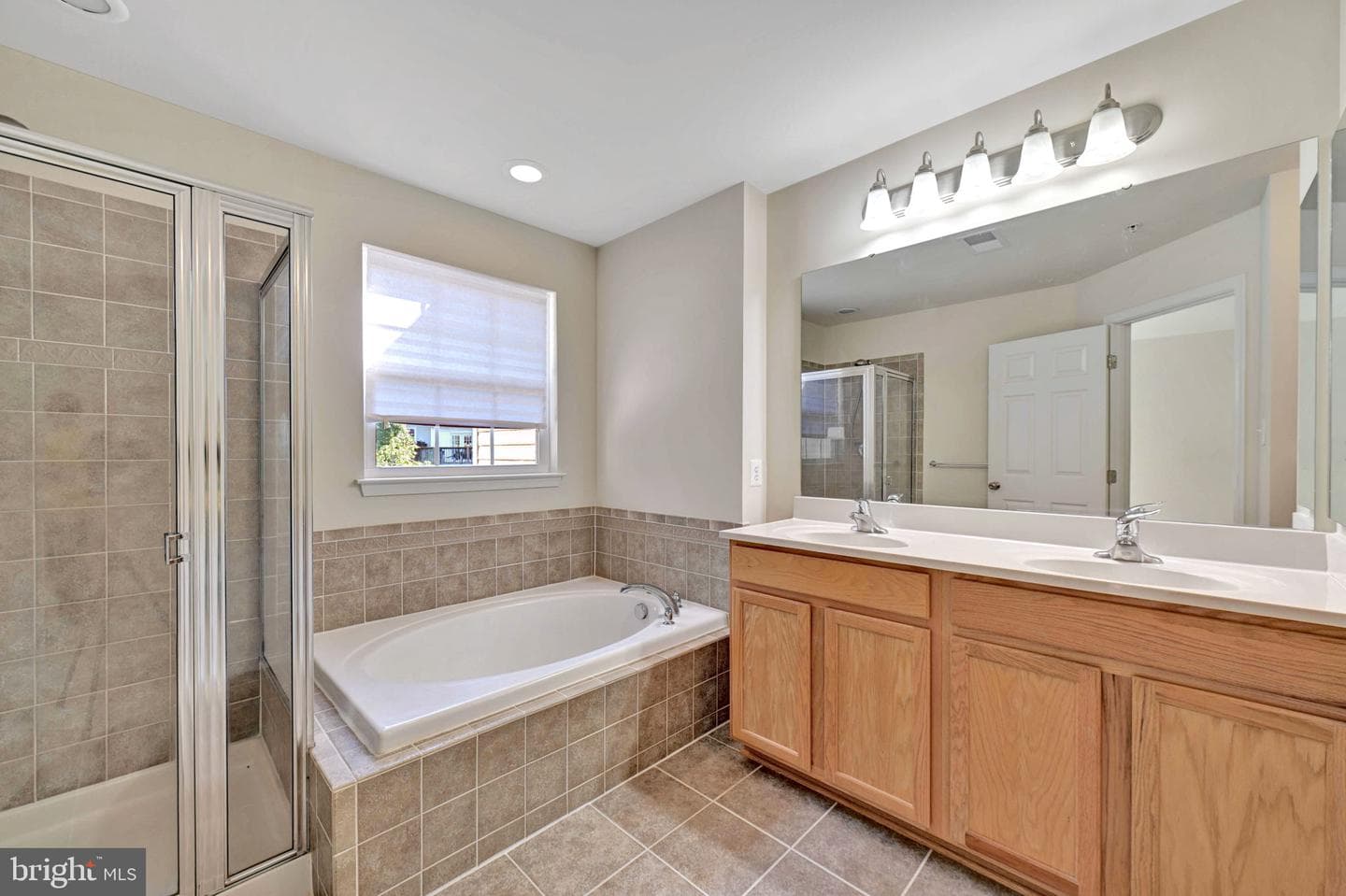 1141 Wilberforce Ct photo 23