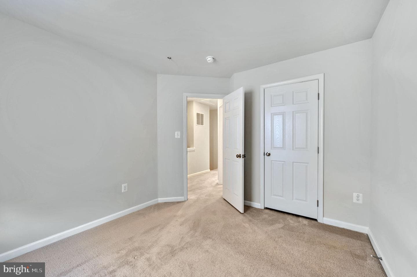 1141 Wilberforce Ct photo 26