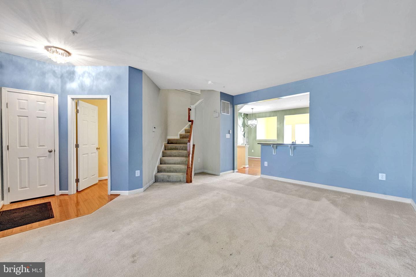 1141 Wilberforce Ct photo 3