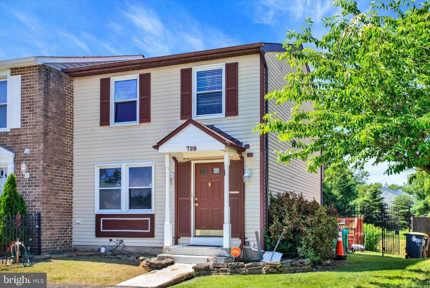 728 Avanti Place photo 3