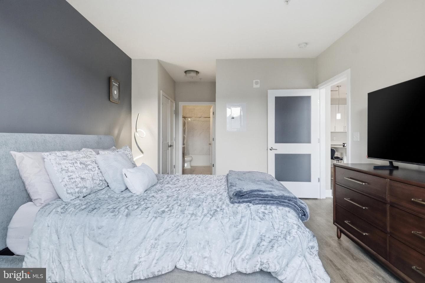 145 Riverhaven Drive #550 photo 15