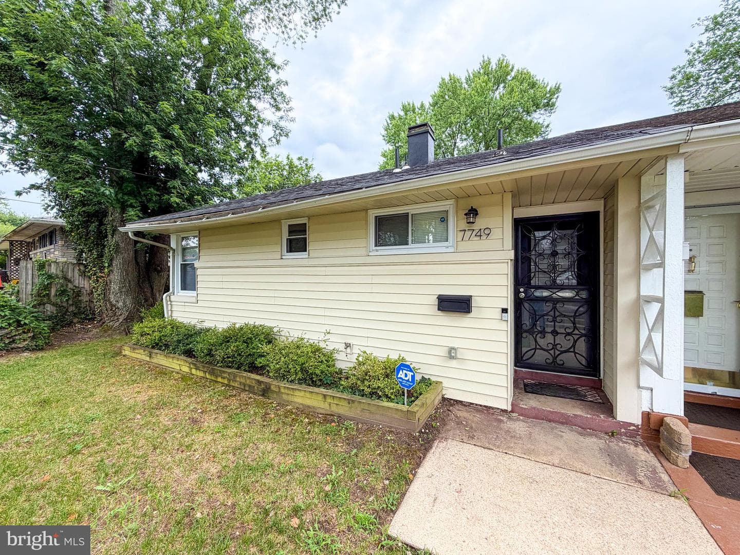 7749 Normandy Rd, Landover