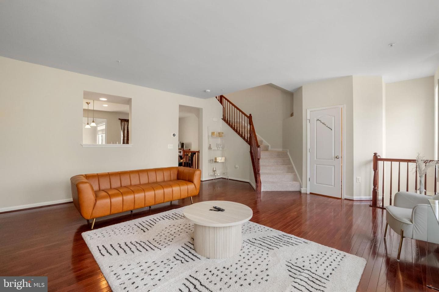 9623 Westerdale Drive photo 4