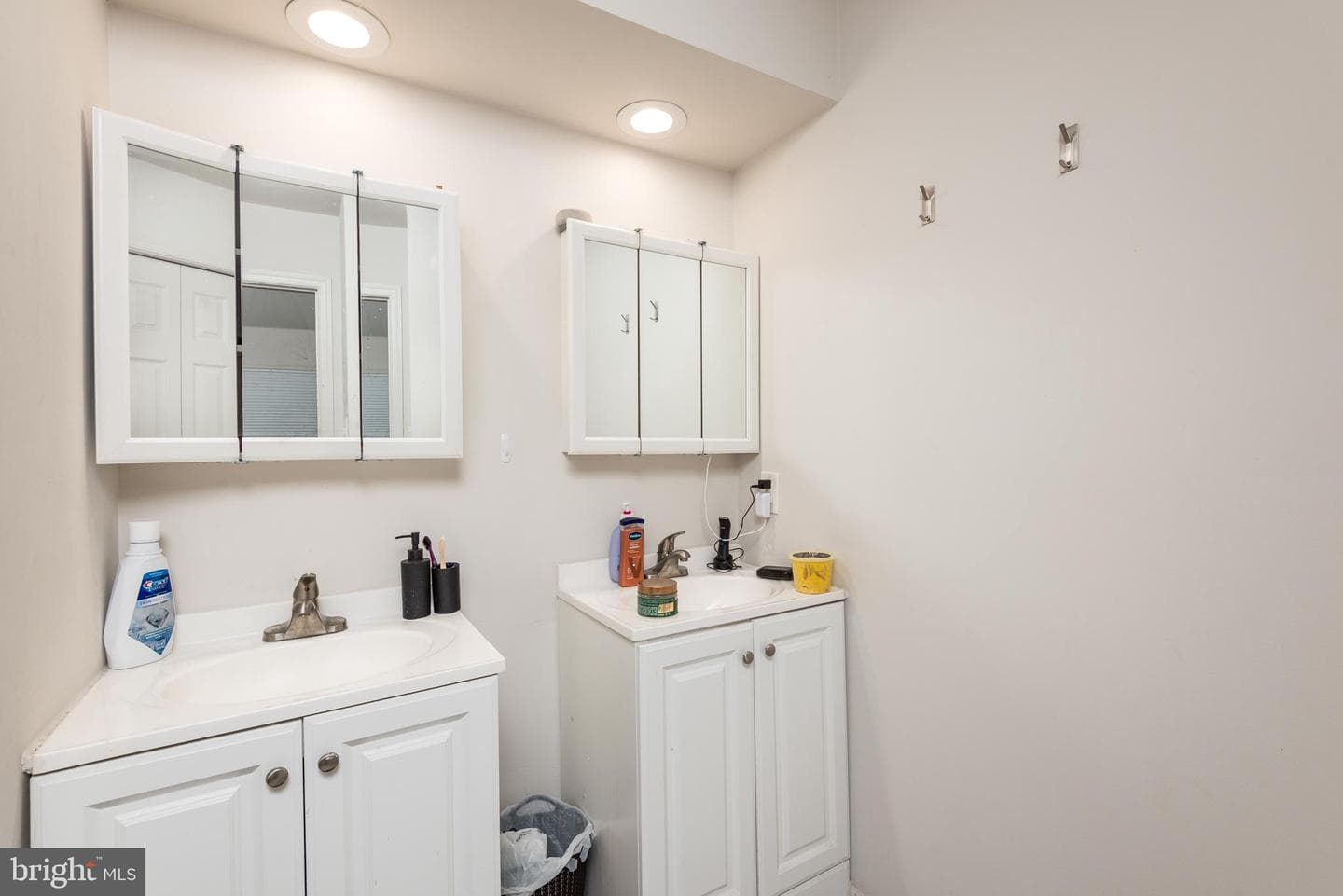 8202 Greenspire Terrace photo 14