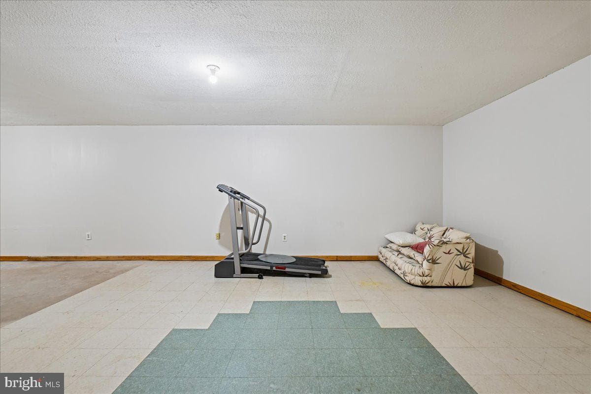 13245 Croom Road photo 45