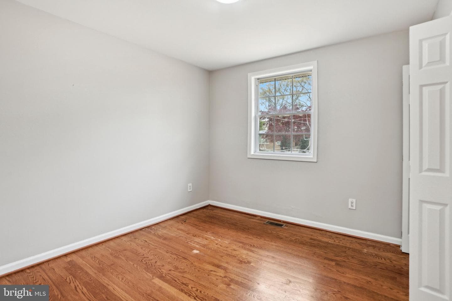 5608 Eastwood Court photo 24