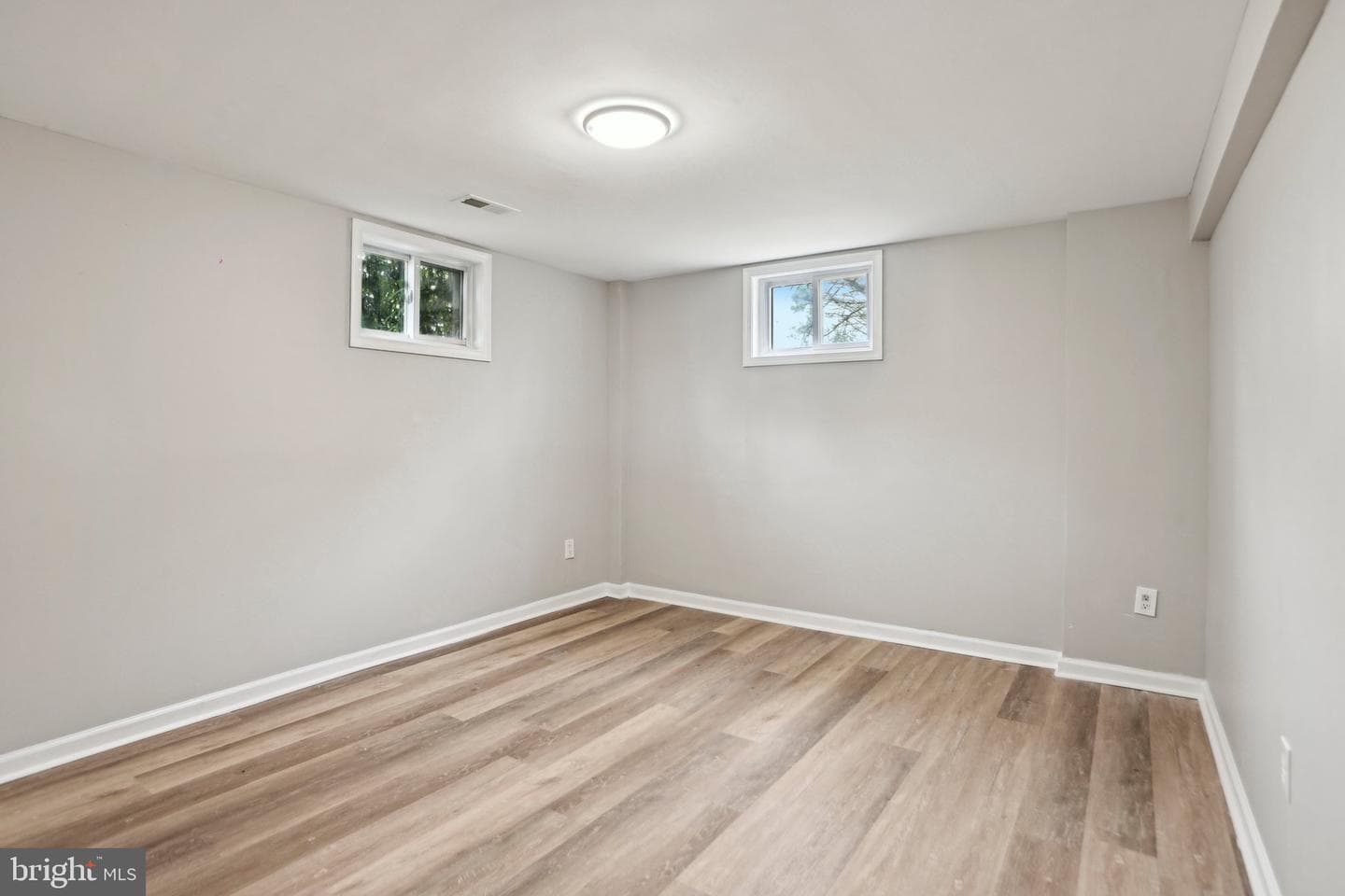 5608 Eastwood Court photo 38