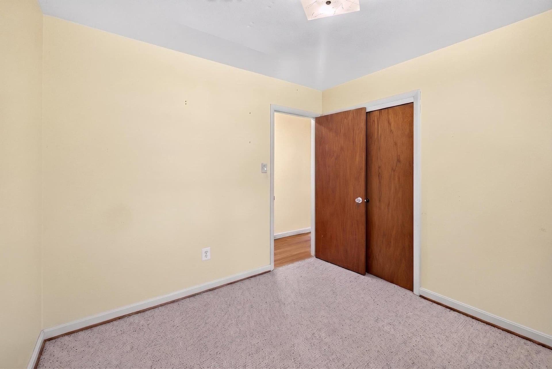 5611 Park Drive photo 23